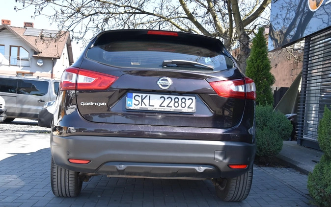 Nissan Qashqai cena 62999 przebieg: 106222, rok produkcji 2016 z Giżycko małe 742